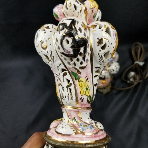 Vtg! Rare Capodimonte Porcelain Lamps - Set of 2 - Picture 4 of 10